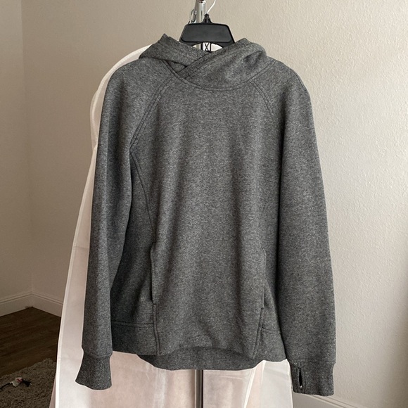 Lululemon Scuba Hoodie - Picture 2 of 8